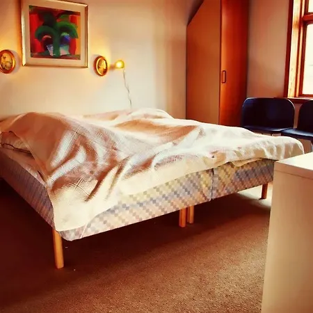 Bed & Boats